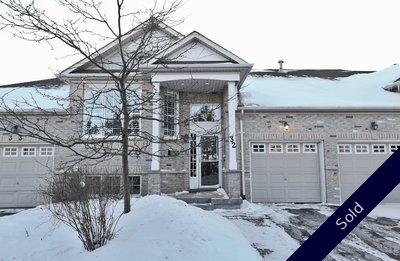 Millcroft Freehold with Condo Rd Fee for sale: Millcroft Villas 2 + 2  (Listed 2015-02-24)