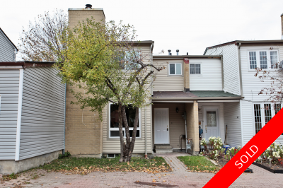 Lorne Park Freehold Townhome for sale:  3 bedroom  (Listed 2011-11-08)